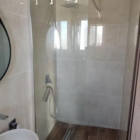 דירה Sorriso Flat N.9 - Entire Unit סיינט פול ביי